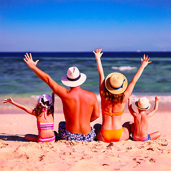 Familia en la Playa de Sa Coma