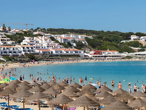 Disfrutar de la playa en Menorca