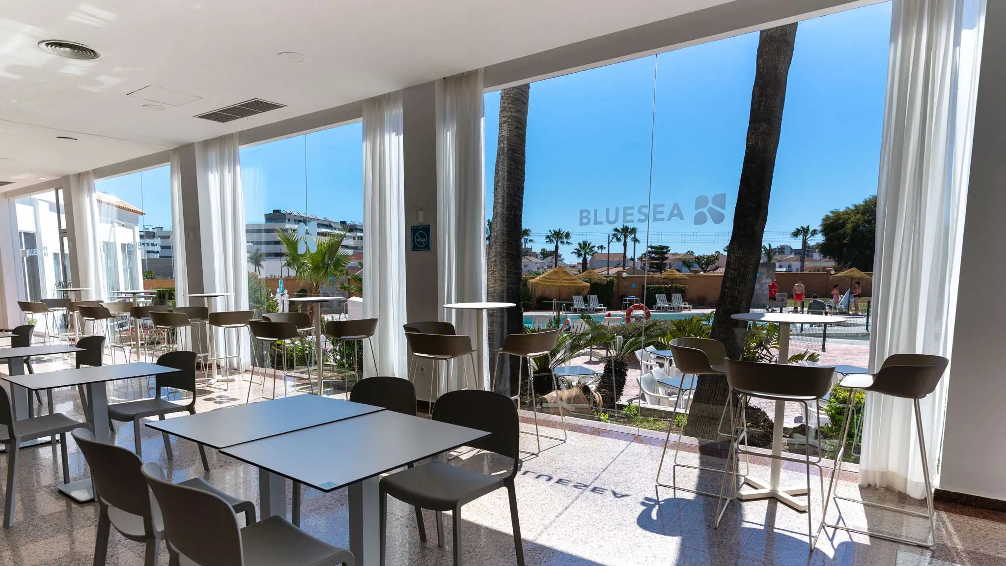Bluesea Costaserena Poolbar