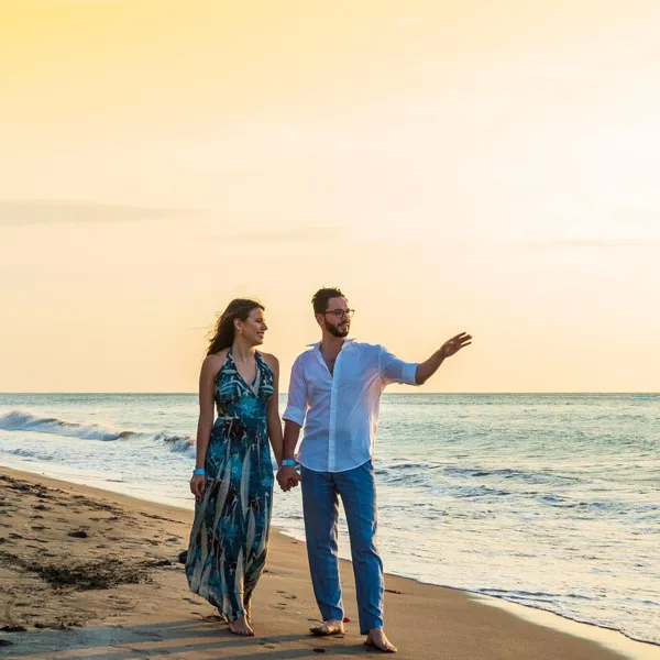 Pareja en Cala en Porter