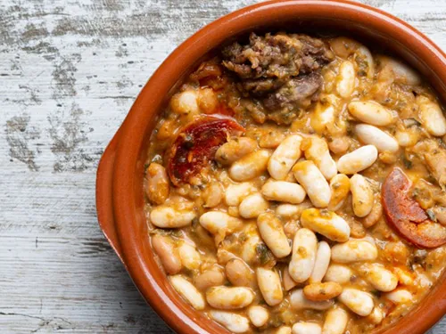 Cocido Montañés aus Cantabria