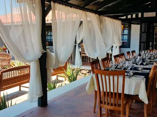 Comer en el Centro de Costa Calma