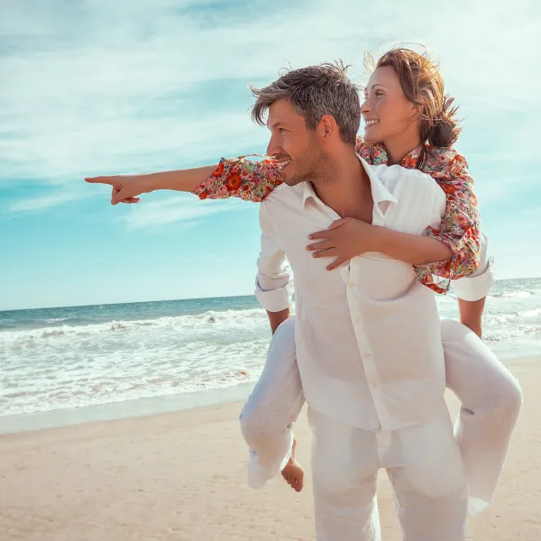 Pareja en Roquetas de Mar