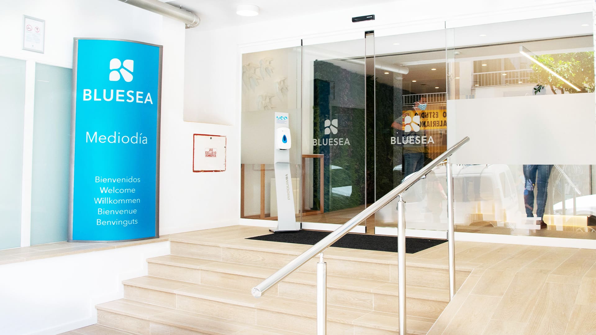 entrance bluesea mediodia