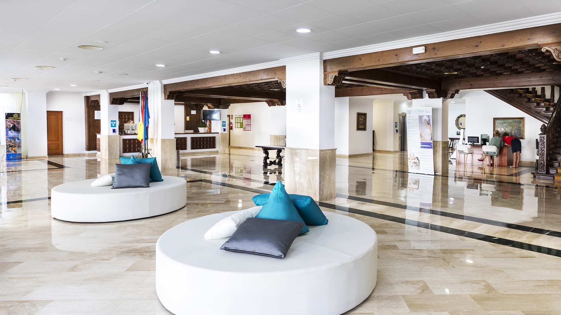 hall BLUESEA puerto resort