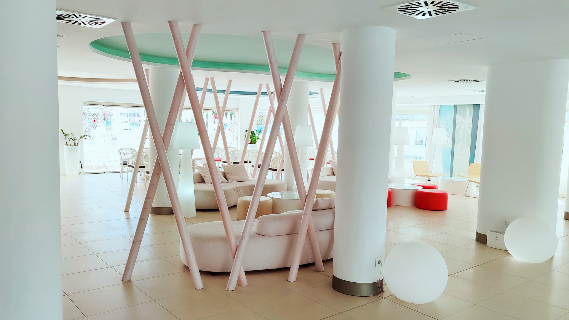 Hall BLUESEA Anba Romani