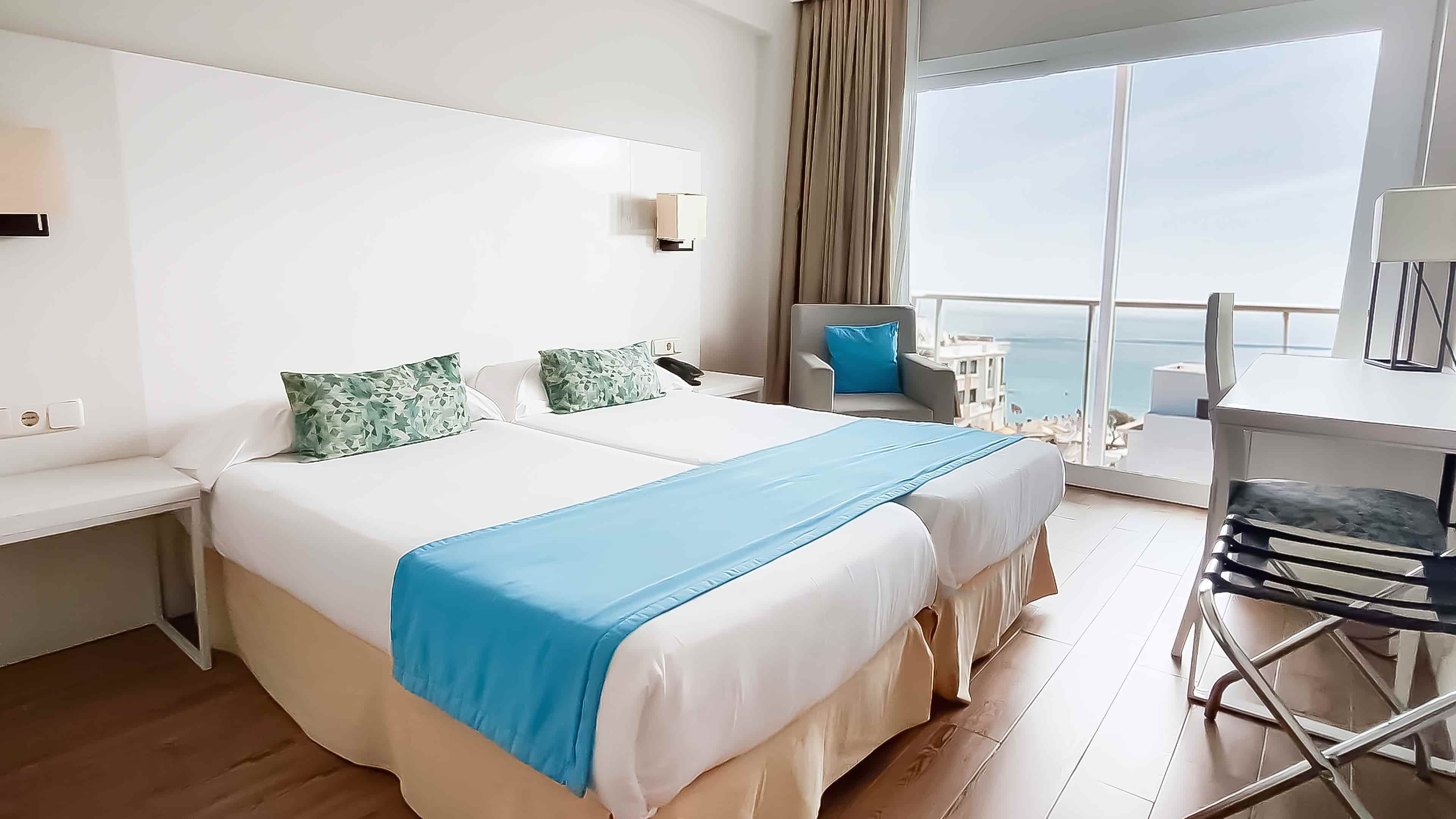room bluesea cala millor 
