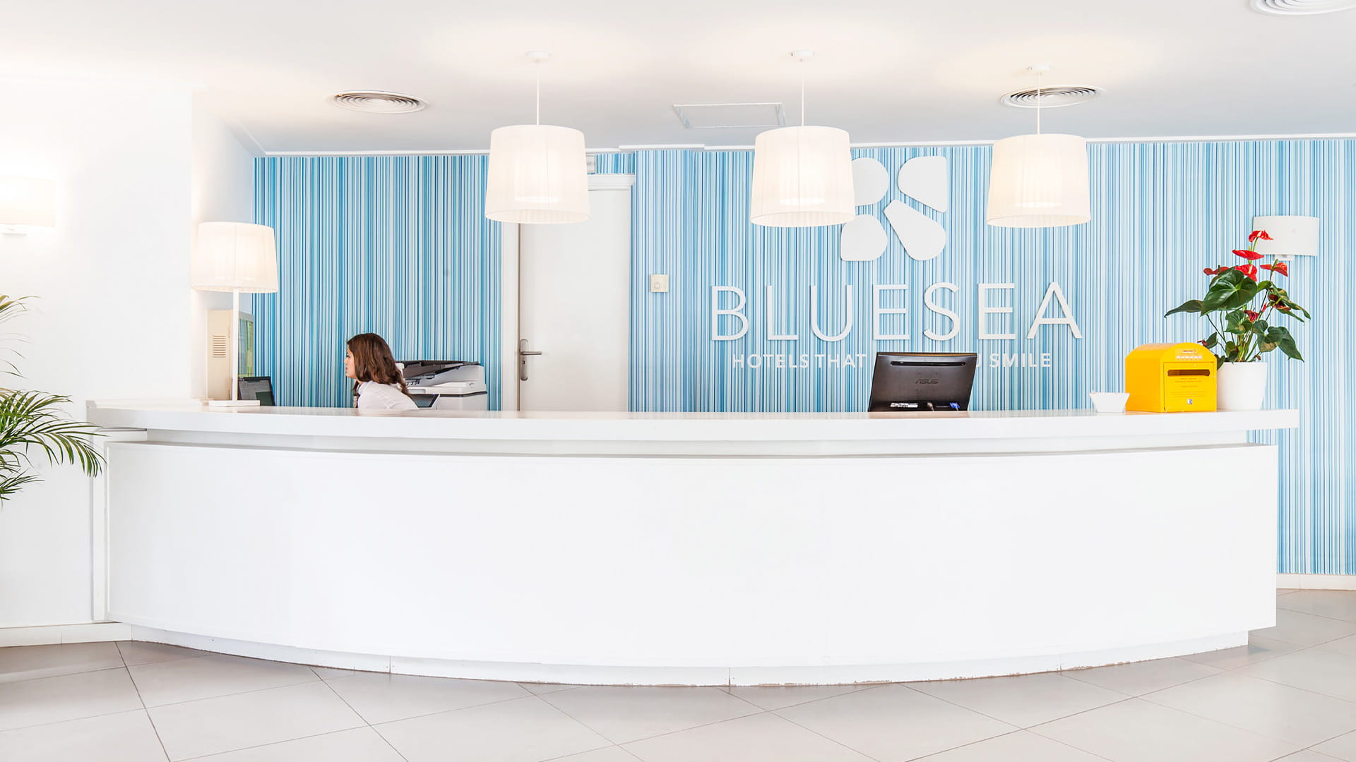 reception bluesea cala millor