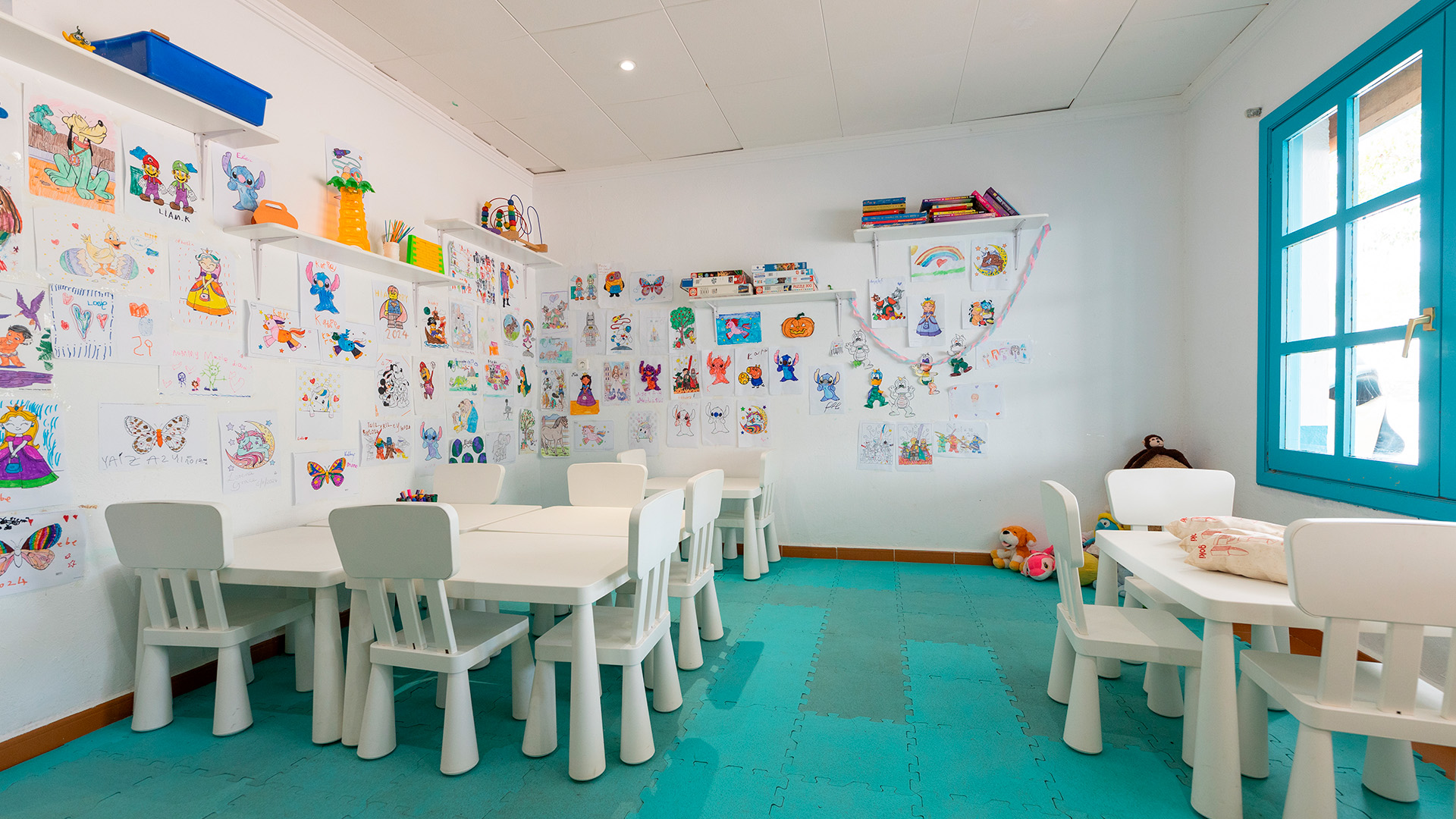 kids club bluesea costa bastian