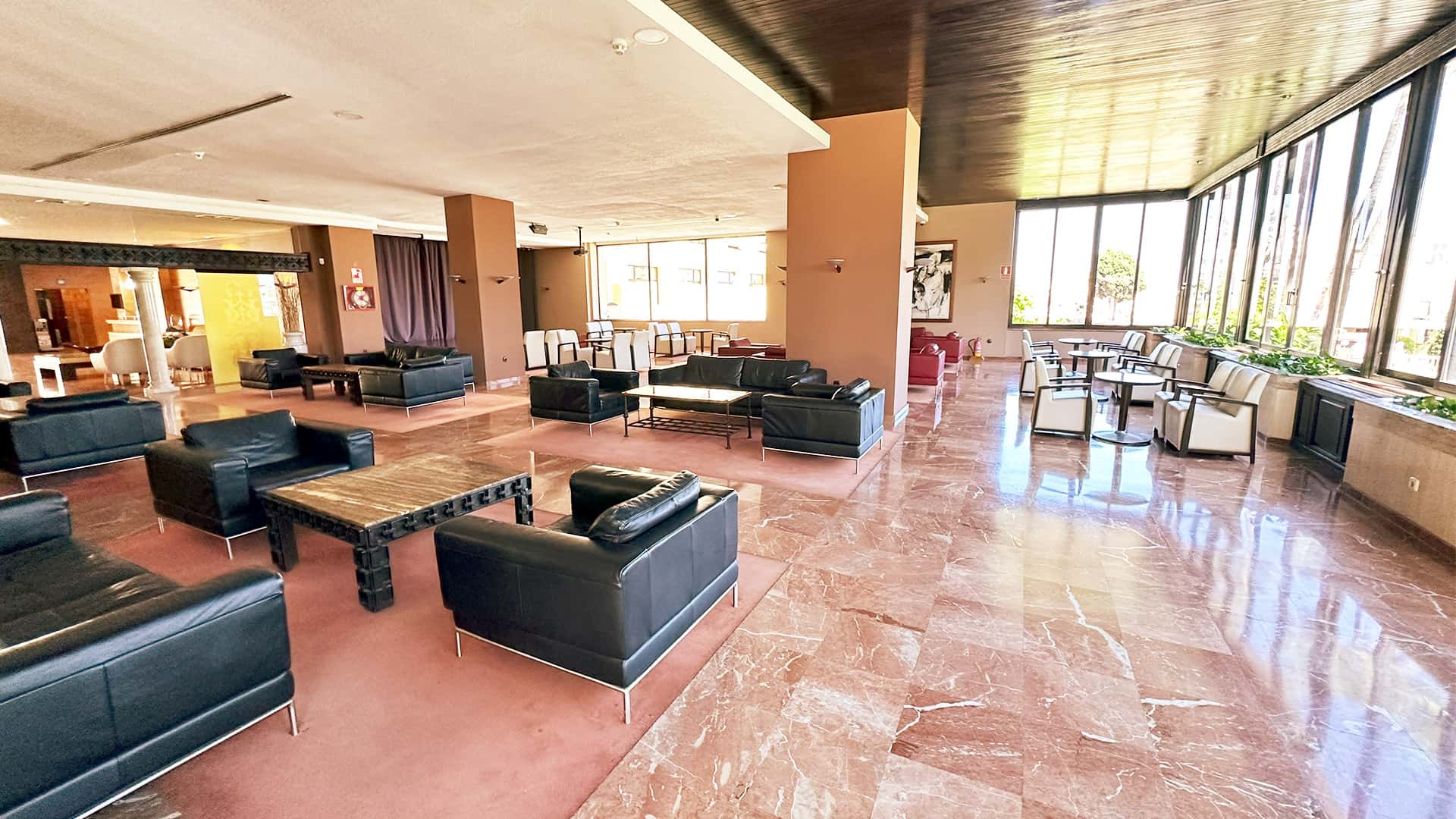 salon bar hotel bluesea al andalus