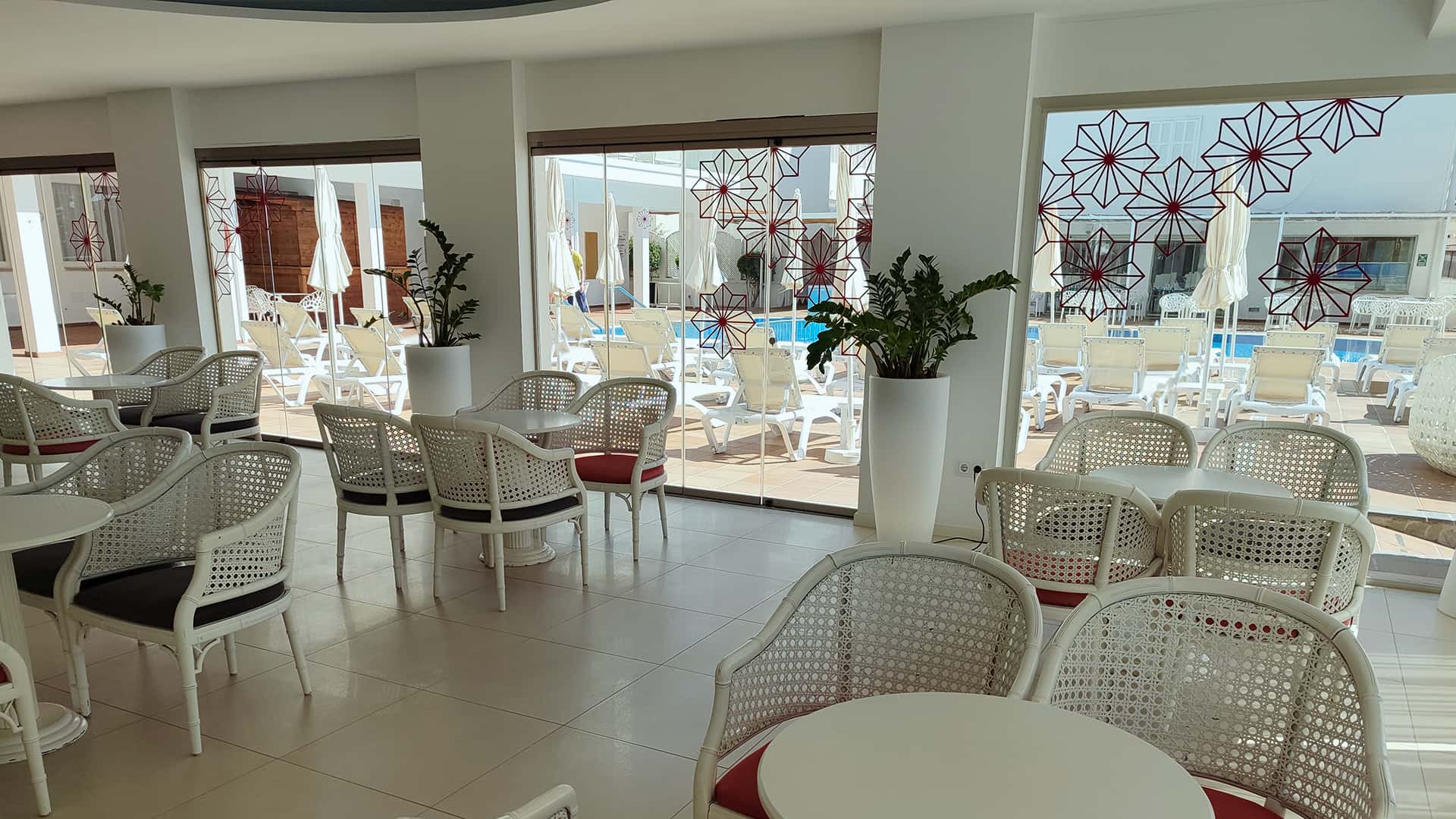 Hall Pool View BLUESEA Anba Romani