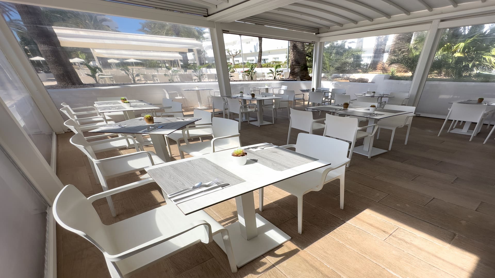 restaurant bluesea club marthas