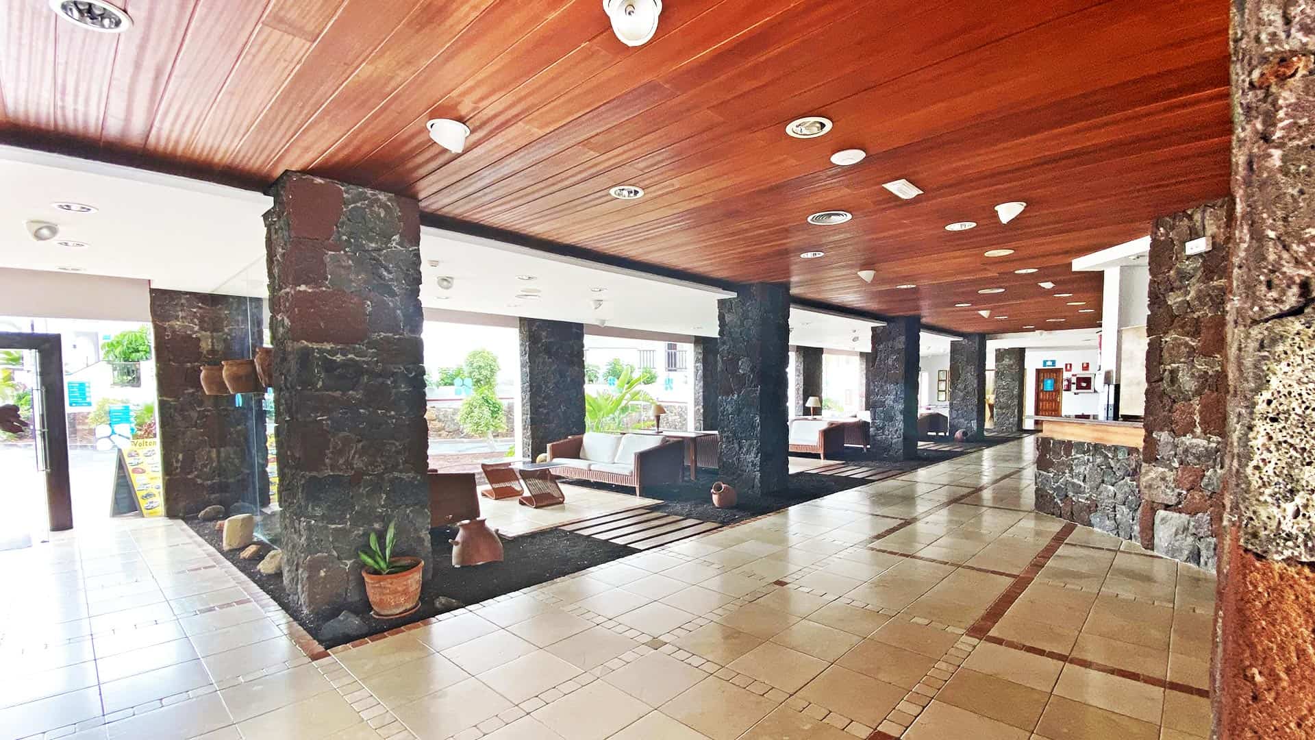 lobby reception bluesea callao garden